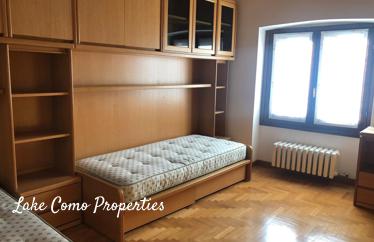 4-комн. квартира на озере Комо