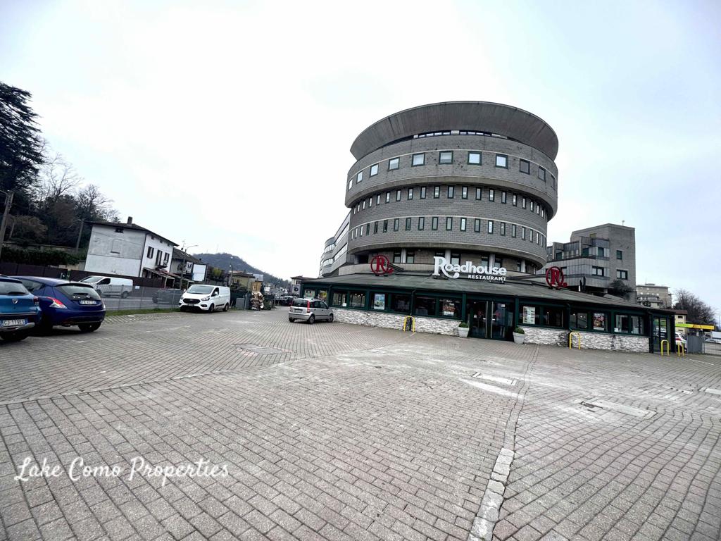 1-комн. квартира на озере Комо, 200 м², фото №2, объявление №101966298