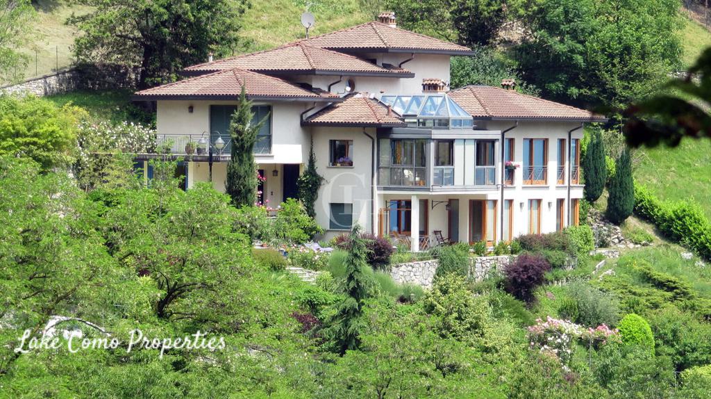 10-комн. дом на озере Комо, 400 м², фото №1, объявление №103068000