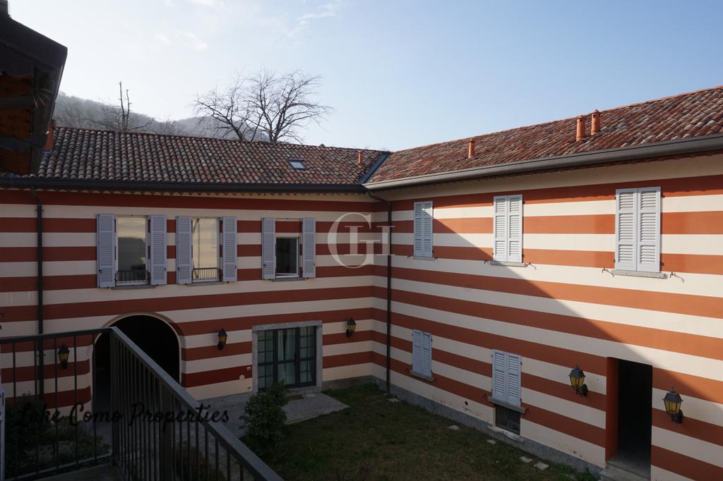 7-комн. квартира на озере Комо, 230 м², фото №3, объявление №102967452